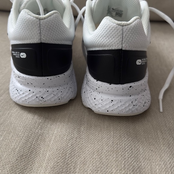 Nike Running White Sneakers - Picture 3 of 5